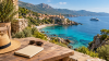 Vue du littoral corse avec un ferry et un carnet de voyage